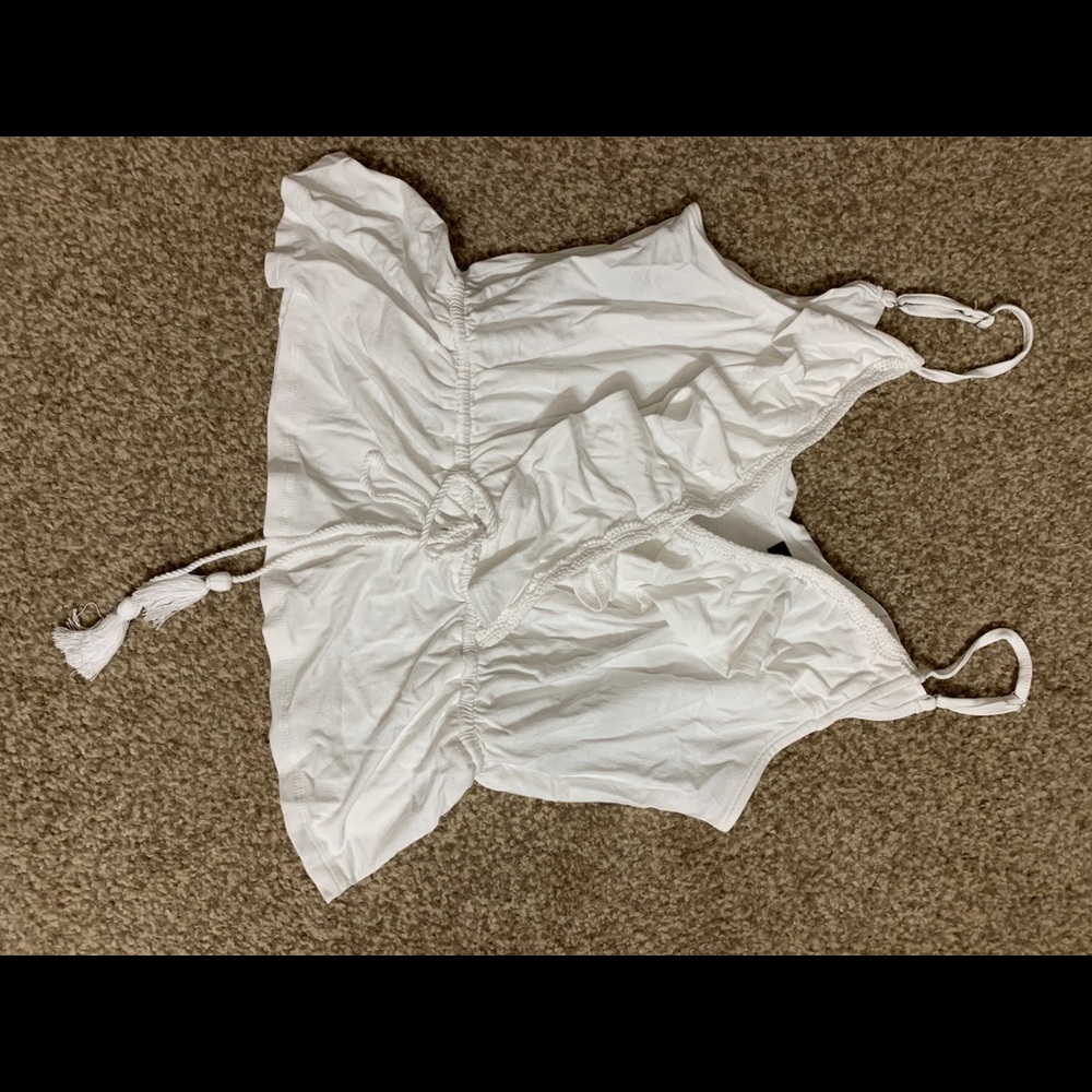 Unbranded Women’s Cami Top w/ruffles Sz. M